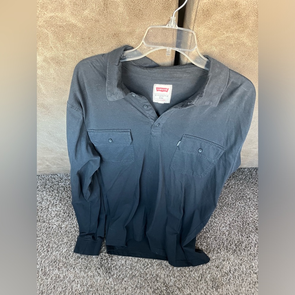 Levi’s Henley